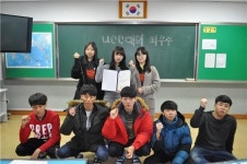 한송중 학생들의 탁구는 우정을 싣고