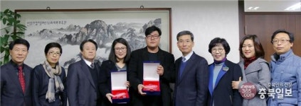 충북일보 독자권익위, 올해의 기자상·편집상 시상