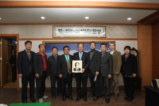 제천엽연초생산협동조합, 류한우 단양군수에 감사패 전달