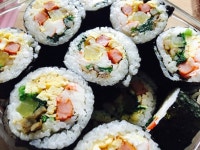 점심값 1만원 시대,  도시락 찾는 직장인들