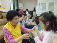 청주 남성초, 경로당서 孝 실천