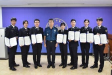 충주署, 신임 순경 환영식 및 청렴·인권 적금 증서 수여