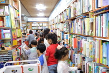 충주중앙탑초, 서점체험 활동 실시