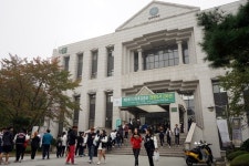 건국대 글로컬 중원도서관, 중간고사 맞이 떡·차 나눔행사 실시