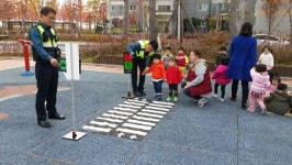 진천서 덕산파출소 어린이 눈높이 교통안전교육 실시