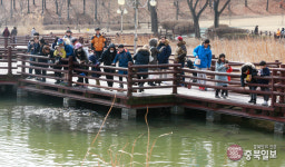 오창 호수공원 찾은 시민들