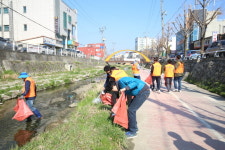 충북도립대, 옥천 금구천 환경정화활동 전개 