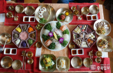 미친(味親) 사람들 - 청주 강내면 산하춘