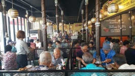 충주 ㈜엔에스FC 오상열 대표, 지역 어르신 무료 점심 대접