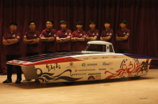 한국교통대 늘해랑, 직접 만든 태양광자동차로 호주 사막 종단