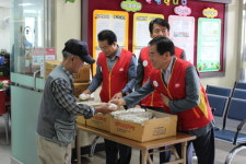 충주우체국, 추석명절 맞이사랑의 떡 나눔행사