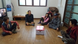 세웅조경(주) 우박사과 30상자구입, 충주 중앙탑면 경로당에 전달
