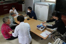 영동군, 경로당 전담주치의제 건강하고 행복한 노후 보장