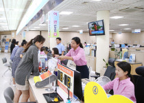 충주시, 민원복 입고 고품격 민원행정 서비스