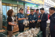 충주경찰서장, 전통시장 특별치안활동 점검