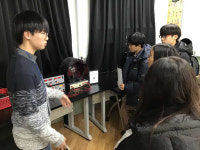 세종과학예술영재학교 첨단 장비 체험하는 초·중학생들