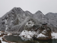 겨울만이 가진 낭만과 운치 설경의 월류봉