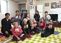 충주 예성여고 3학년 학생들, 손뜨개로 이웃사랑 실천