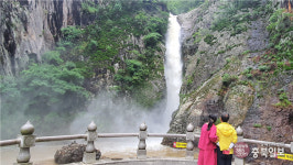 영동 옥계폭포 웅장한 물줄기 장관