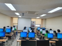 청주소년원 여학생들, 제빵기능사 검정 필기시험 응시