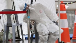 언제까지 버틸 수 있나…코로나 벼랑 끝 의료진