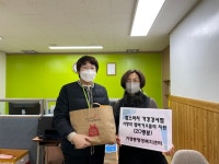 맘스터치 청주 가경강서점, 매월 사랑의 햄버거 전달