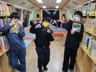 영동 추풍령초 꿈의 책 버스 타고 신나는 독서 체험 운영