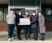 충주 소태면주민자치위, 소태초 발전기금 전달