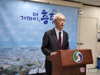 무소속 충주시장 후보들, 여야 양당 후보 맹비난