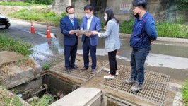 청주시 청원구청장, 배수펌프시설 점검