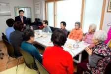 제천시, 경로당 어르신들과 아름다운 동행