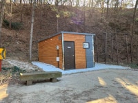 청주 상당산성 옛길에 친환경 화장실 설치등산객 불편 해소