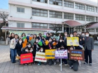 충주북여자중, 등굣길 상담주간 하이파이브 데이 진행