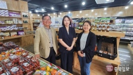 동원홈푸드유한양행오창지점 | 은행 지점장 퇴직 고향서 로컬푸드 사업 '눈길'