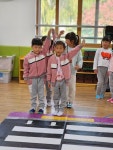 충주 국원유치원, 교통안전체험 실시