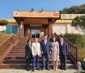 중국 싱하이밍 특명 전권 대사 일행, 제천 봉양 한국차문화박물관 방문