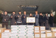 브레인움 태권도, 충주시 취약계층 위한 라면 기탁