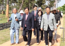 세종중앙공원 맨발 산책길 개장