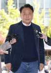 김영환 지사, 국정조사 위증 혐의로 경찰 출석