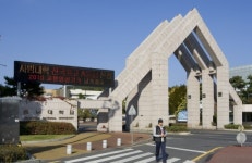 충남대 교직원들의 우스꽝스런 이야기