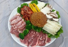소금찜질방과 셀레늄오리가 있는 자연 속의 쉼터