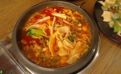전국 유일의 ‘키조개관자요리’의 색다른 맛