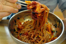 30년 전통의 막국수와 주꾸미볶음의 환상궁합