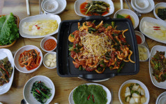 대전 최초 감태해신탕으로 유명한 ‘감태오리’