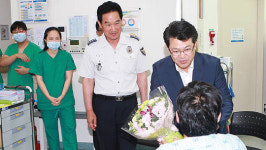 복기왕 아산시장, 메르스 완쾌 환자 축하