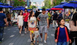 토요일밤 중교로는 추억과 낭만의 거리가 된다