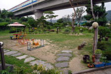 수석 전시장과 석갈비 한 곳에서 식후경