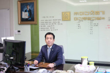 ‘어르신 공경’ 기업문화에서 ‘겸손’ 익혀