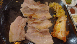 삼겹살 먹으면 활어회·문어·가리비·멍게가 나오는 ‘돼지 스끼‘