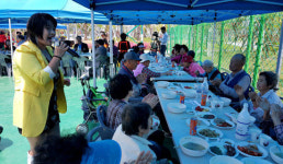 유성 신성동 존치상가연합회.제1회 경로위안잔치 열어